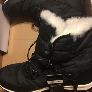 Ladies Sorel Snow Boots
